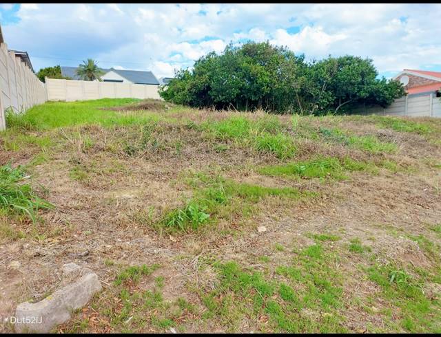 600M² VACANT LAND FOR SALE IN FRAAIUITSIG